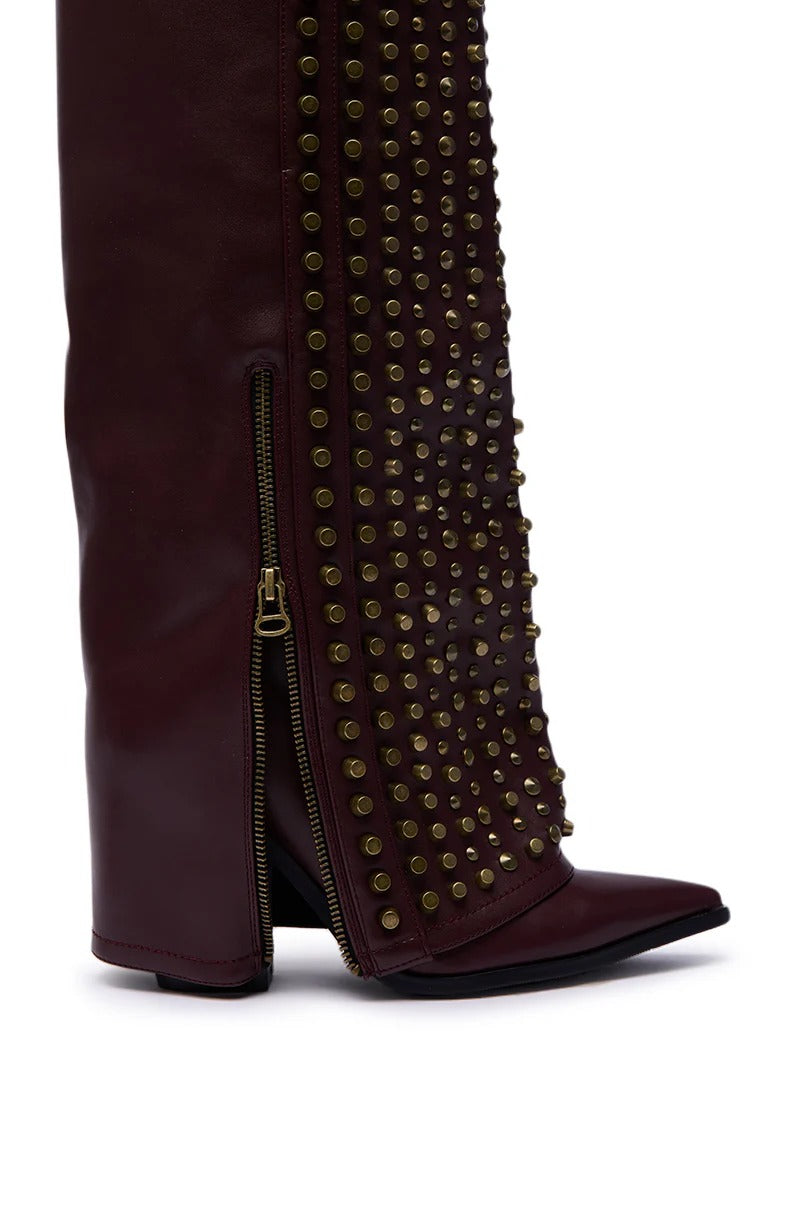 BURGUNDY STUDDED WESTERN BOOT