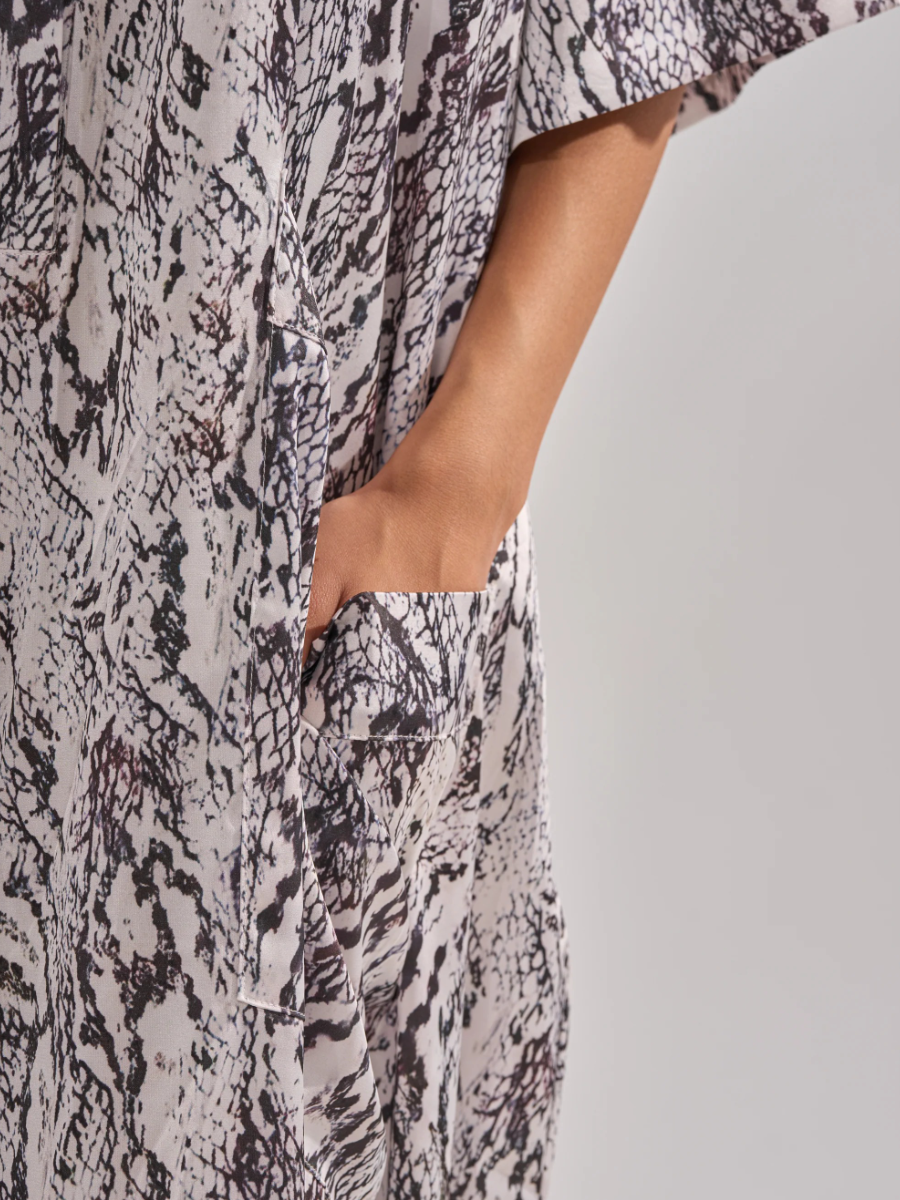 OVERSIZED SATIN JUMPSUIT IN SNAKE PRINT