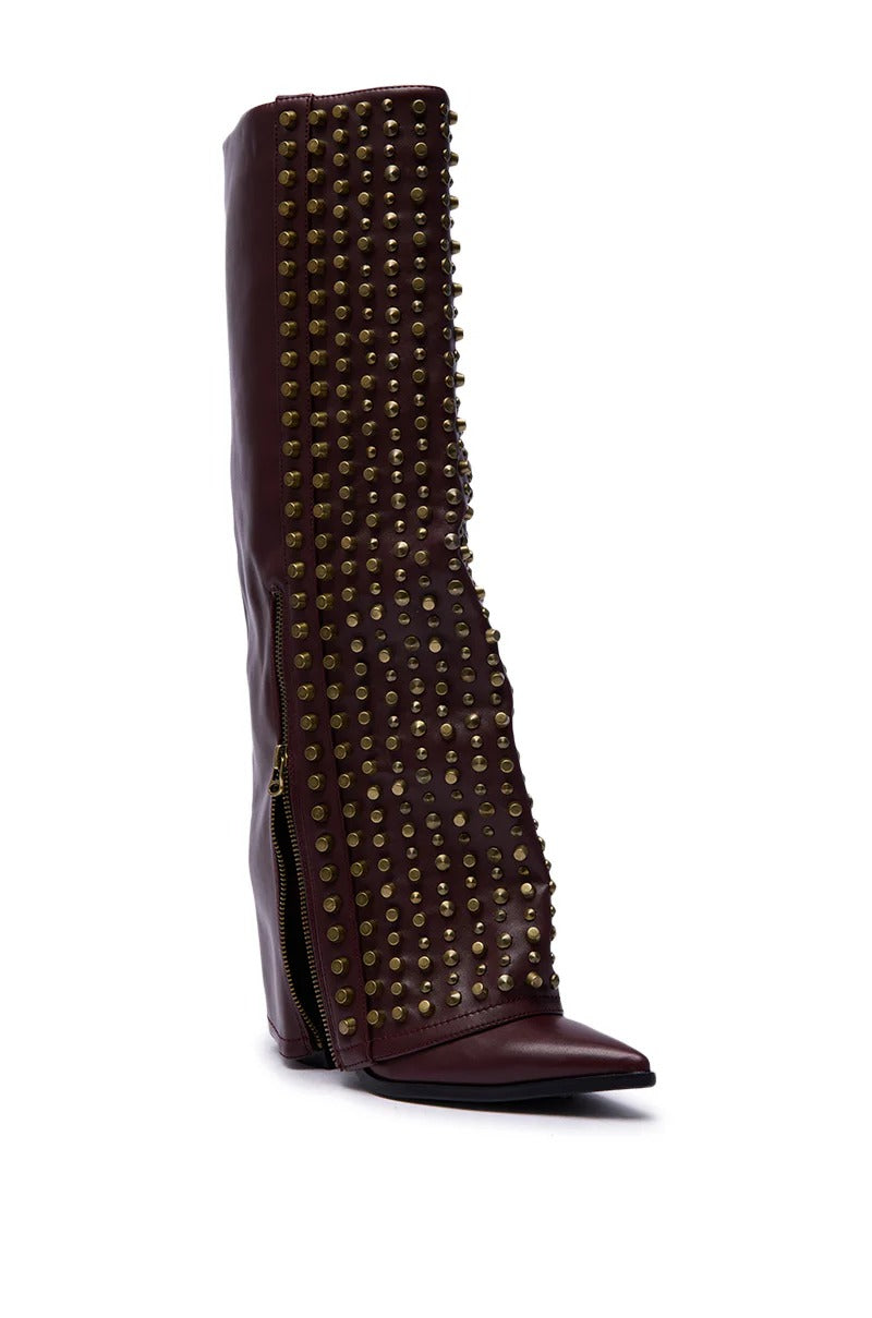 BURGUNDY STUDDED WESTERN BOOT