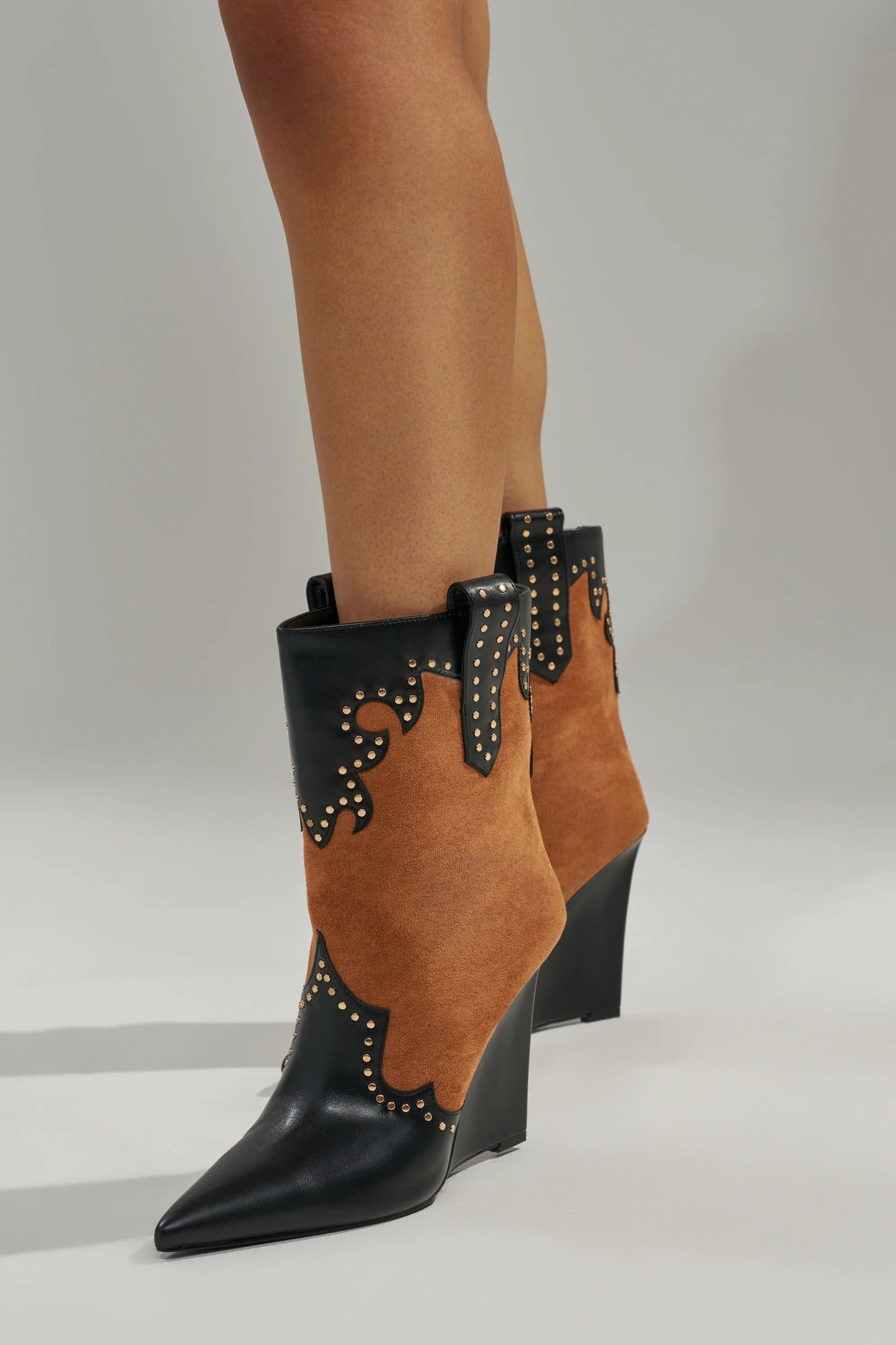 STUDDED COGNAC WEDGE WESTERN BOOTIE
